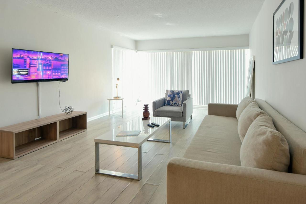Designer River View Apartments فورت لودرديل المظهر الخارجي الصورة
